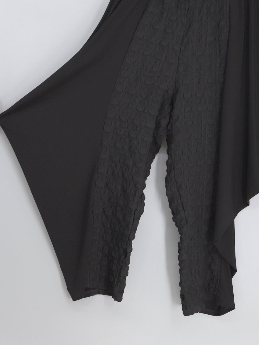 IC Collection Side Drape Crinkle Pull On Pants Black Size M - Picture 4 of 6